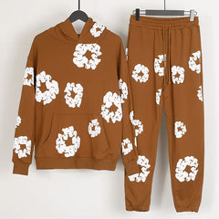 The Cotton Wreath Hoodie Brown
