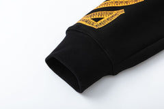 Schwarzer Hoodie